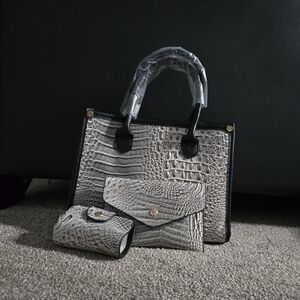 Elegant Crocodile Pattern Handbag Set - Black and Gray